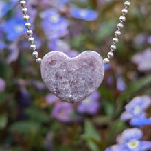Charger l'image dans la galerie, Lepidolite heart pendant