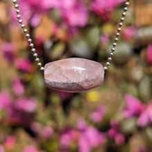 Charger l'image dans la galerie, Ussingite Shiva shaped bead