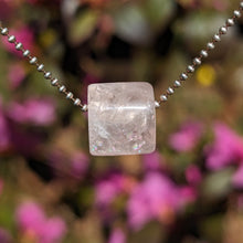 Charger l'image dans la galerie, Morganite rainbows bead