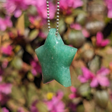 Charger l'image dans la galerie, Aventurine Large Star pendant