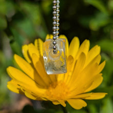 Charger l'image dans la galerie, Topaz heart pendant