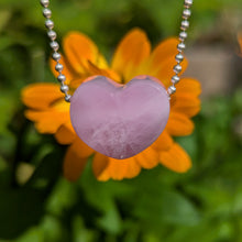 Charger l'image dans la galerie, Kunzite heart pendant
