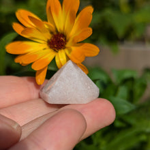 Load image into Gallery viewer, Pink Amethyst grid point