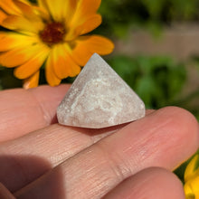 Load image into Gallery viewer, Pink Amethyst grid point