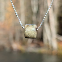 Charger l'image dans la galerie, Hackmanite Barrel bead