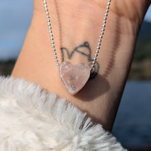 Charger l'image dans la galerie, Kunzite heart pendant