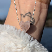 Charger l'image dans la galerie, Kunzite heart pendant