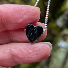 Charger l'image dans la galerie, Genuine Nuummite with blue flash heart pendant