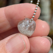 Charger l'image dans la galerie, Phantom Quartz small heart pendant