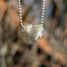 Charger l'image dans la galerie, Black Moonstone small heart pendant