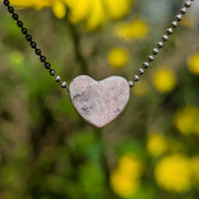 Charger l'image dans la galerie, Grossular Garnet heart pendant
