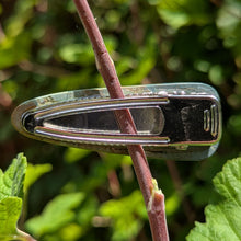 Charger l'image dans la galerie, Larsonite hair clip