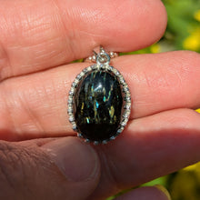 Charger l'image dans la galerie, Nuummite in 925 silver bezel pendant