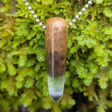 Ladda upp bild till gallerivisning, Forest Crystal pendulum pendant