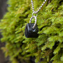 Ladda upp bild till gallerivisning, Nuummite with 925 silver finding