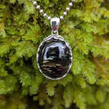 Ladda upp bild till gallerivisning, Nuummite in 925 silver bezel pendant #2
