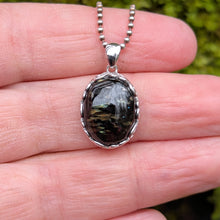 Ladda upp bild till gallerivisning, Nuummite in 925 silver bezel pendant #2