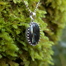 Ladda upp bild till gallerivisning, Nuummite in 925 silver bezel #3