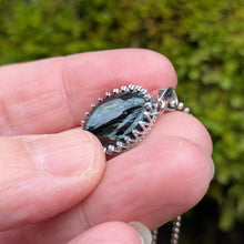 Ladda upp bild till gallerivisning, Nuummite in 925 silver bezel #3