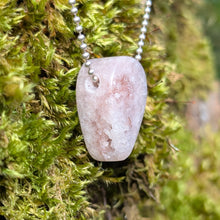Ladda upp bild till gallerivisning, Pink Amethyst sparkly pendulum pendant