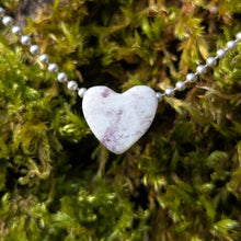 Ladda upp bild till gallerivisning, Pegmatite heart pendant