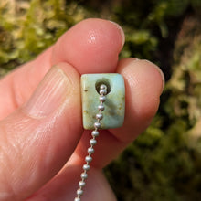 Ladda upp bild till gallerivisning, Chrysoprase heart pendant