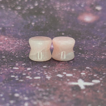 Load image into Gallery viewer, 00g (10mm) Petalite plugs