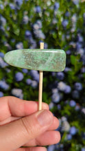 Charger et lire la vidéo dans la visionneuse de la Galerie, Grossular Garnet hair clip