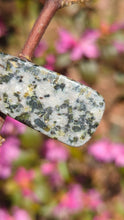 Charger et lire la vidéo dans la visionneuse de la Galerie, Olivine in Dolerite hair clip