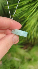 Charger et lire la vidéo dans la visionneuse de la Galerie, Aquamarine free form pendant