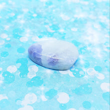 Charger l'image dans la galerie, Hackmanite teardrop cabochon