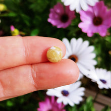 Charger l'image dans la galerie, Hackmanite cabochon 2