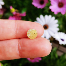 Charger l'image dans la galerie, Hackmanite cabochon 3