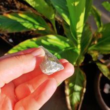 Ladda upp bild till gallerivisning, Hiddenite wand