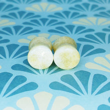 Charger l'image dans la galerie, 00g (10mm) Sunstone Moonstone plugs