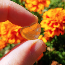 Charger l'image dans la galerie, Libyan Desert Glass heart cabochon