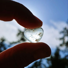 Charger l'image dans la galerie, Libyan Desert Glass heart cabochon