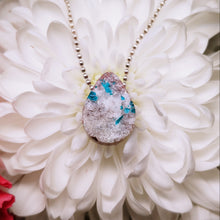 Load image into Gallery viewer, Dioptase raindrop pendant