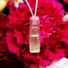 Charger l'image dans la galerie, Libyan Desert Glass pendant