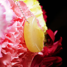 Lade das Bild in den Galerie-Viewer, Green Opal pendant