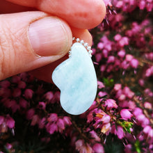 Charger l'image dans la galerie, Aquamarine wing pendant 2