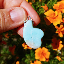 Load image into Gallery viewer, Chrysoprase wing pendant