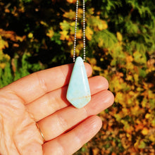 Charger l'image dans la galerie, Chrysoprase old stock pendant