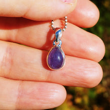 Charger l'image dans la galerie, Tiny Tanzanite teardrop silver pendant