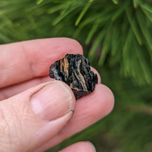 Load image into Gallery viewer, Nuummite self standing half raw half polished