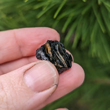 Load image into Gallery viewer, Nuummite self standing half raw half polished