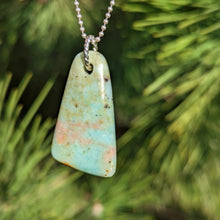 Charger l'image dans la galerie, Chrysoprase old stock pendant
