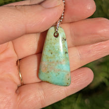Charger l'image dans la galerie, Chrysoprase old stock pendant
