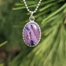 Lade das Bild in den Galerie-Viewer, Sugilite & Richterite in 925 silver pendant