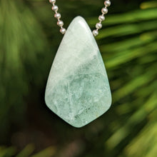 Charger l'image dans la galerie, Aquamarine free form pendant